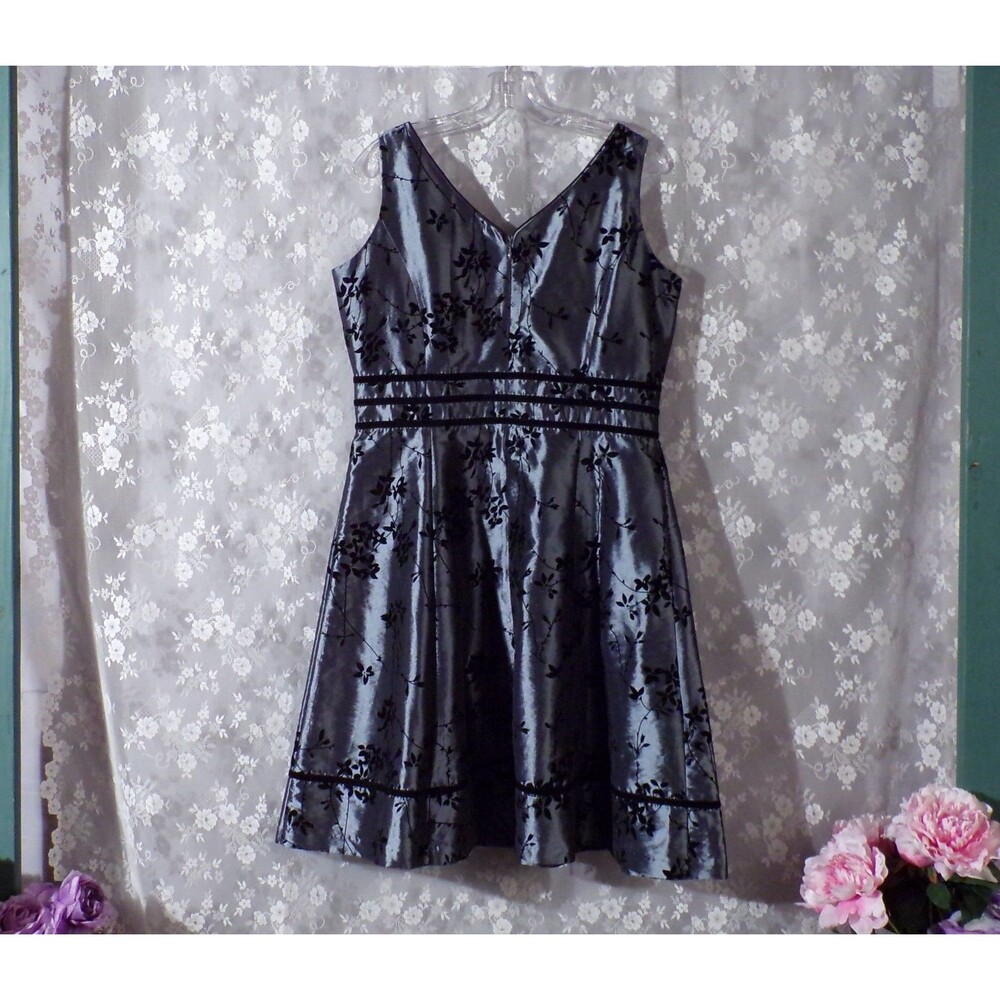 Vintage Y2K Cocktail Dress Size Large 2000s Sleeveless Midi Floral Whimsigoth